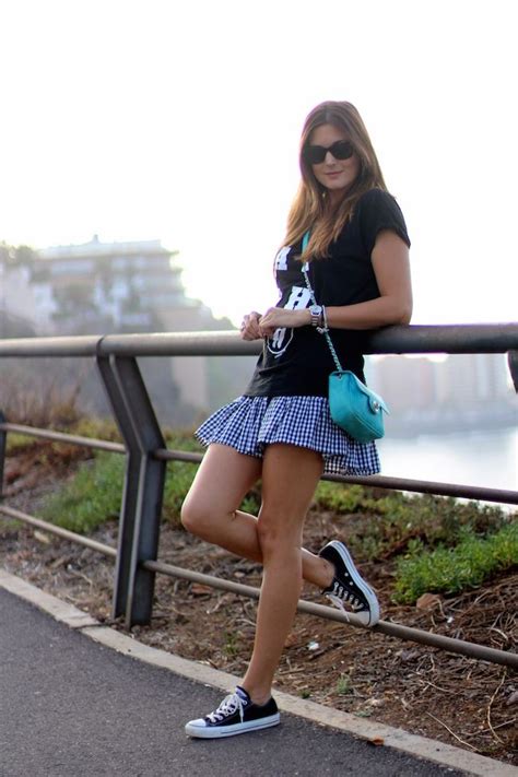 Pin En Girls Wearing Converse Chuck Taylors