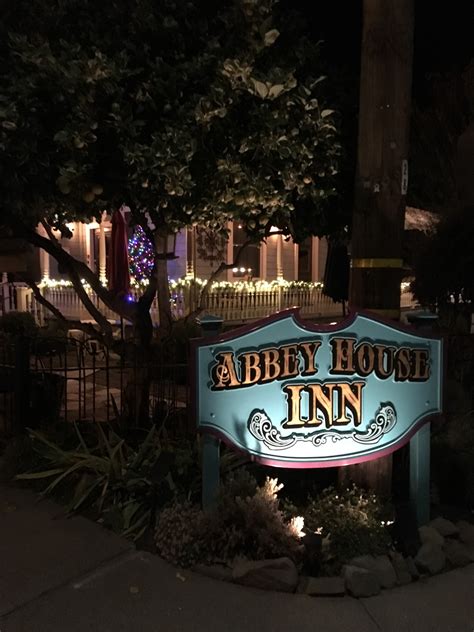 Abbey House Inn | Winters CA