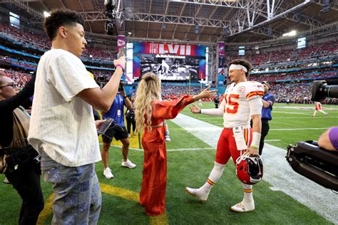 Patrick Mahomes Brothers Embarrassing Super Bowl Clip Goes Viral Newsweek