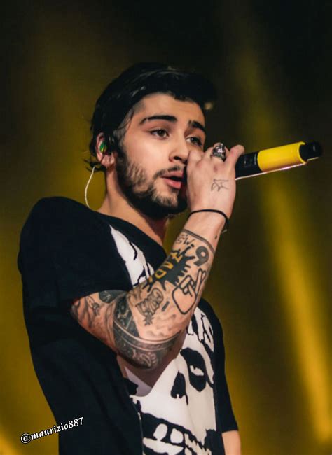 Zayn Malikon The Road Again Tour 2015 One Direction Photo 38120590 Fanpop