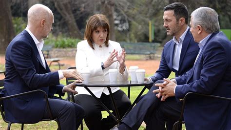 Bullrich Se Sacó Una Foto Con Rodríguez Larreta Para Mostrar Unidad