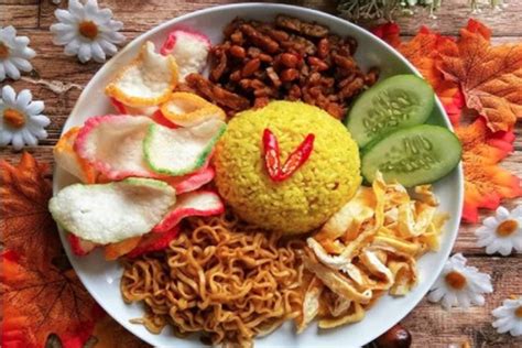 Resep Nasi Kuning Rice Cooker Praktis Tapi Hasilnya Jempolan Genpi Co