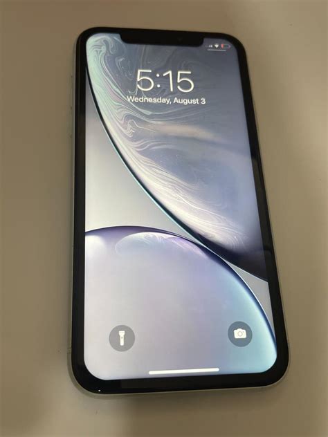 Apple Iphone Xr Unlocked White Gb A Lxle Swappa