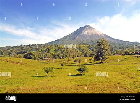 Arenal Volcano, Costa Rica Stock Photo - Alamy