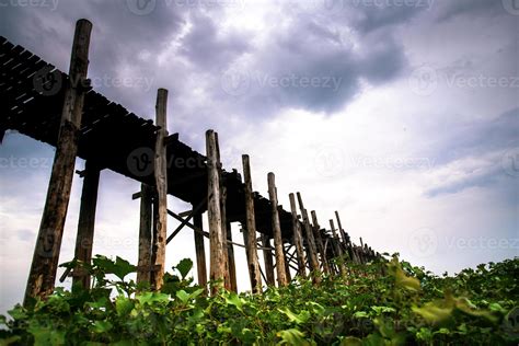 U Bein Bridge A Ponte De Madeira De Teca Mais Antiga E Mais Longa Do