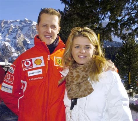 Michael Schumacher toujours entre la vie et la mort attaquée de