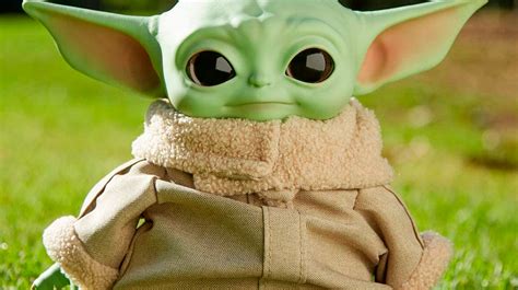 Baby Yoda de tamaño real Friki Maestro