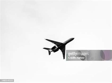 20225 Aeroplane Shape Stock Photos High Res Pictures And Images