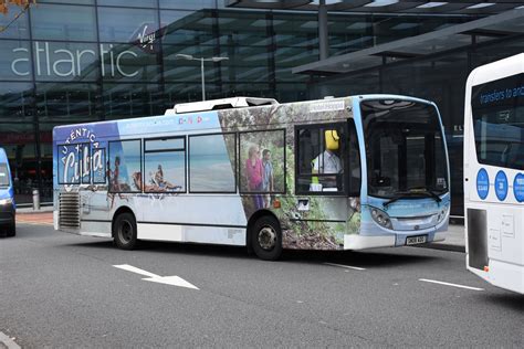 Hoppa buses at heathrow airport - bcapo