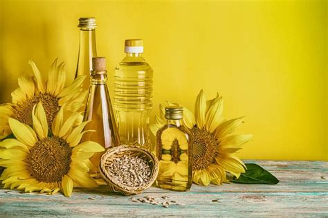 Sunflower Natural Sunflower Cooking Oil In Bulk Free Sample Oil ...