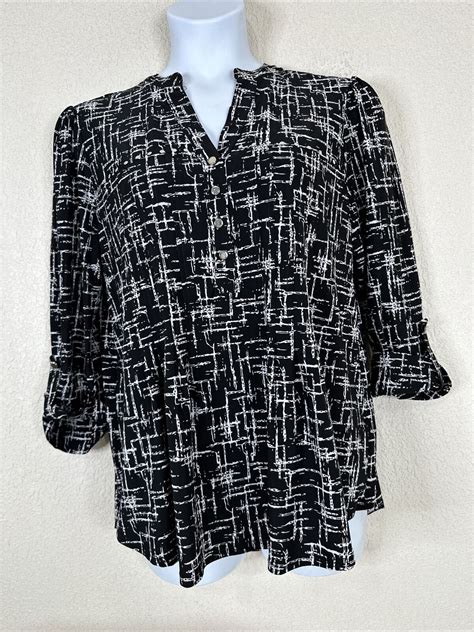 Nwt Cocomo Womens Plus Size 1x Blkwht Crosshatch Studded Blouse 34