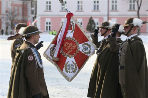 Batalion Strzelc W Podhala Skich Z Nowym Sztandarem