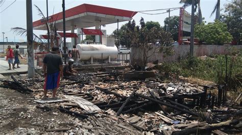 Warung Makan Ludes Terbakar Kobaran Api Nyaris Merembet Ke SPBU