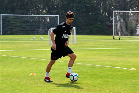 Liberado Pelo Dm Rodrigo Caio Inicia Trabalho A Prepara O F Sica