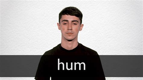 How to pronounce HUM in British English - YouTube