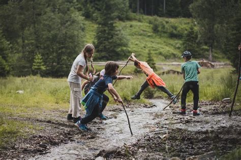 Pastel Chalet Vama Buzăului Cazare Inedită în Parcul Natural Ciucaș