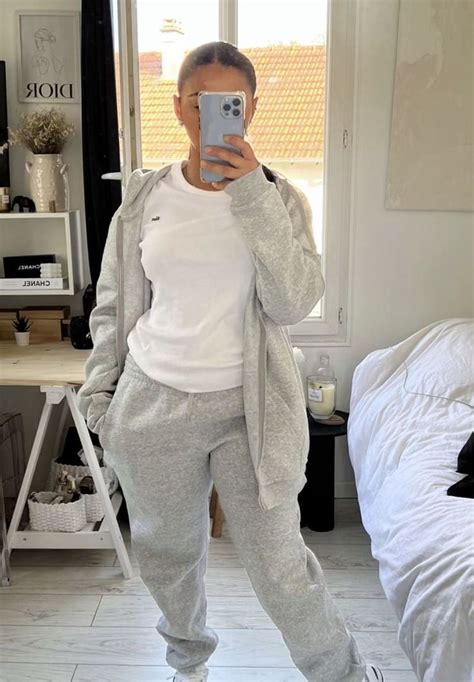 Pin Von 𝑳 Auf Girls Outfit Inspirationen Outfit Ideen Jogginghosen