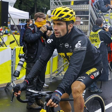 Roglic : Primoz Roglic Ein Skispringer Auf Dem Weg Zum Sieg Bei Letour ...