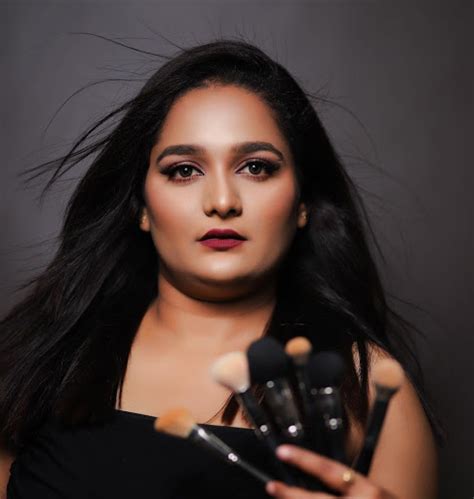 Top Makeup Artist In Pune Saubhaya Makeup