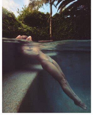 Underwater Hotties Vol Z Unwtr Q Porn Pic