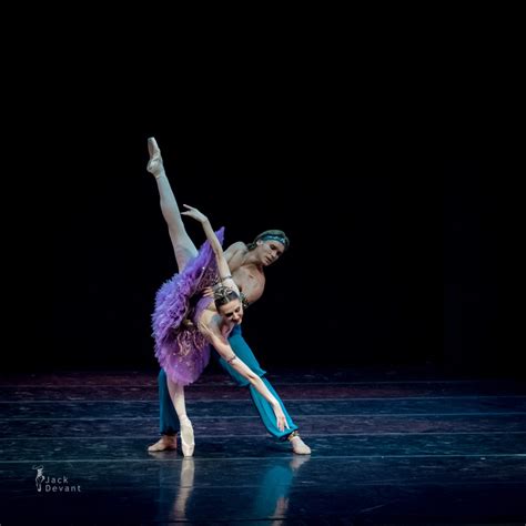 Svetlana Zakharova Mikhail Lobukhin Le Corsaire-105