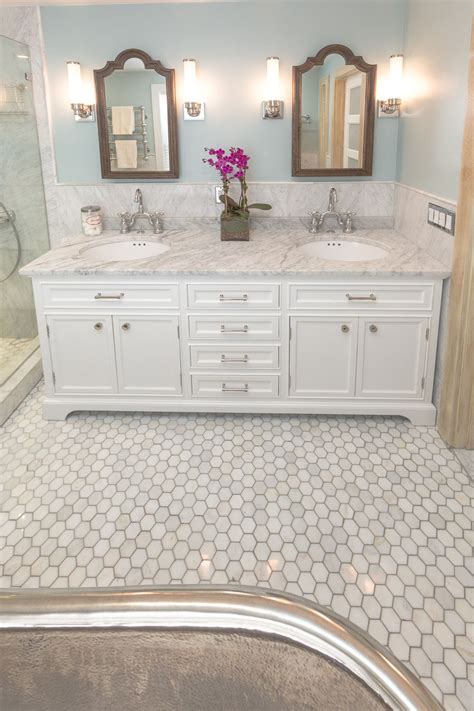 Brownstone Classic Bathroom A Bathroom Renovation That Sports A