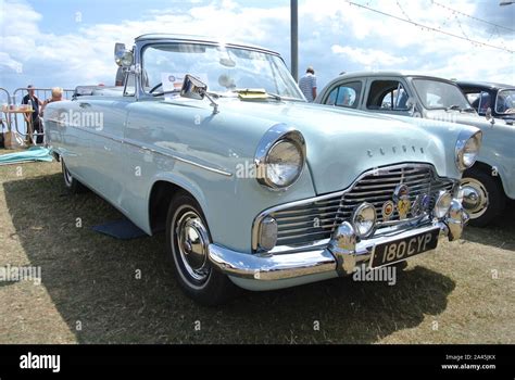 Ein Ford Zephyr Mk2 Cabriolet Aus Dem Jahr 1960 Wurde Auf Der