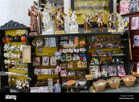 Monte Sant Angelo Italy 28 June 2016 Souvenir Shop Of Monte Sant