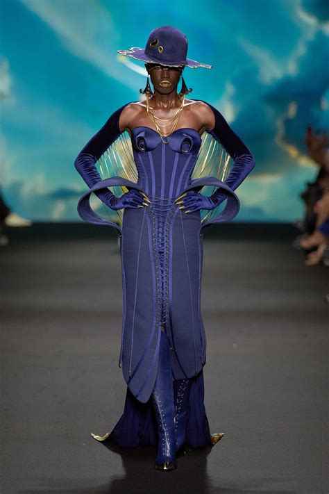 Robert Wun Fall Winter Couture