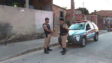 Homens Invadem Casa Na Grande Bh E Matam Duas Pessoas Diz Pm Minas