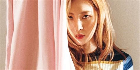 K Pop Reviews SUNMI Gashina Review