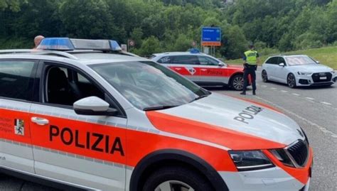 Camionista Bergamasco Muore Schiacciato Sotto Il Camion Ribaltatosi