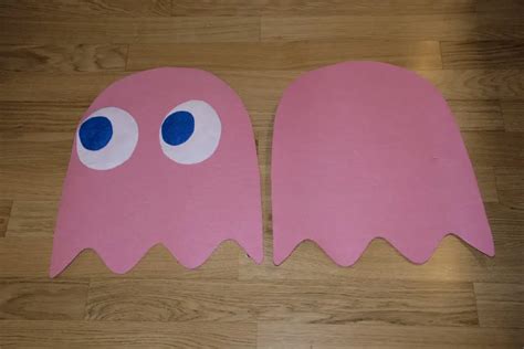 DIY costume Pinky ghost from Pac-Man cosplay tutorial