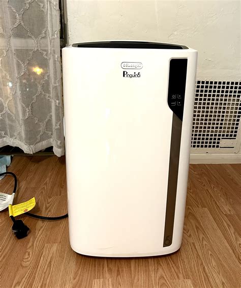 Deluxe Portable Air Conditioner DeLonghi Pinguino 600 Sq Feet On