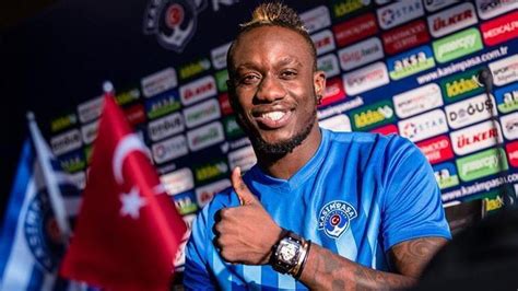 Mbaye Diagne Nin Payla M Heyecan Yaratt Son Dakika Futbol Haberi