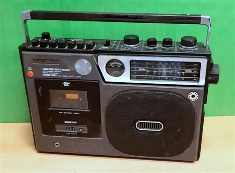 Kazetový radiomagnetofon JVC 9501LS sběratelský k opravě Aukro