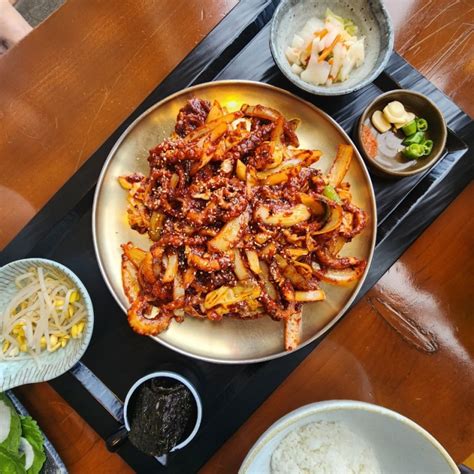 부산 송정 해수욕장 가볼만한 곳 오션뷰 철길뷰 맛집 낙불집 메뉴 주차 분위기 아이와 가기 좋은 식당 네이버 블로그