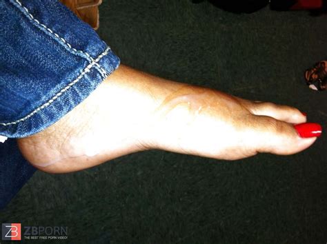 Crimson Toes FJ ZB Porn