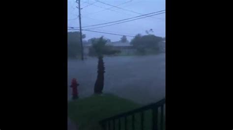 Flooding High Winds Hit Galveston As Beryl Moves Through News Au