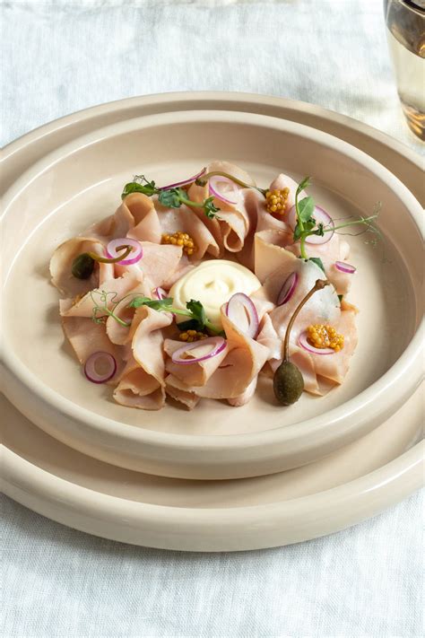 vitello tonnato full  food