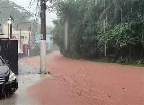 Chuva Forte Causa Alagamentos E Deslizamentos De Terra Em Barra Mansa