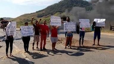 RJ Inter TV 1ª Edição Moradores de Glicério RJ protestam pelo