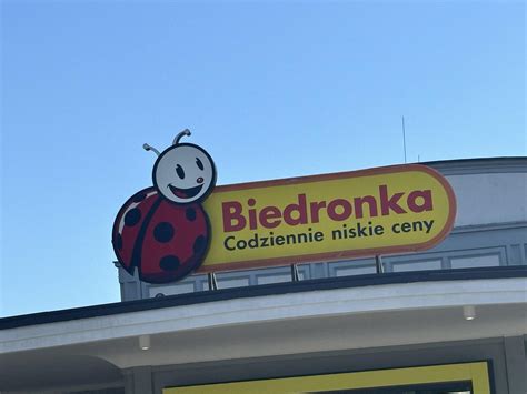 Gigantyczna promocja na masło w Biedronce Masz dwie opcje do wyboru