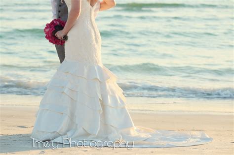 Beach Wedding Photos On Lido Beach In Sarasota Florida Sarasota