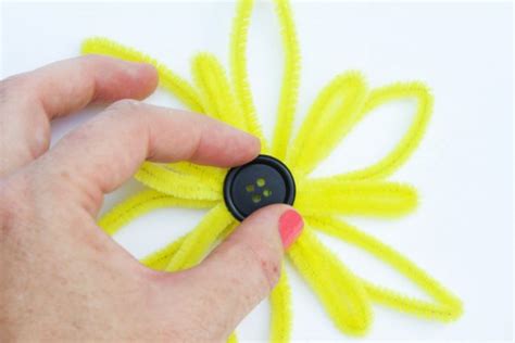 Pipe Cleaner Sunflowers - One Little Project