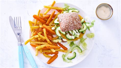 Mais Wortelburger Met Verse Frites Recept Allerhande Albert Heijn