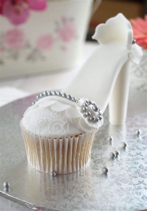 Cupcake Zapato Boda In 2020 Cupcake Cakes High Heel Cupcakes Shoe