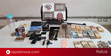 Policiais Militares Da Companhia Prendem Homem Pistolas Rifle