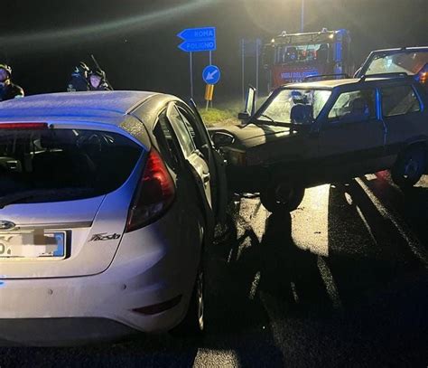 Paura Nei Pressi Della Superstrada Che Schianto Tra Utilitarie Foto