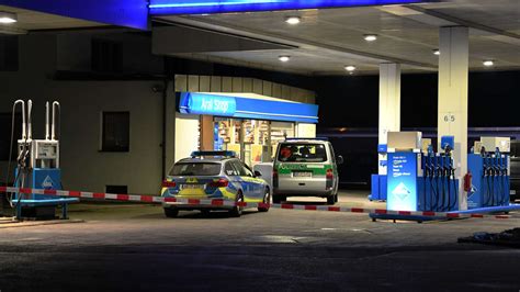 Velden Vilsbiburg Lkr Landshut Bewaffneter Raubüberfall auf